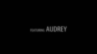Audrey - Cute Sequin Mini Dress