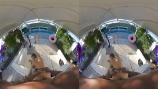 PURITYVR Business woman with Lisa Amane