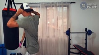 Deportista caliente a su entrenador para follarselo